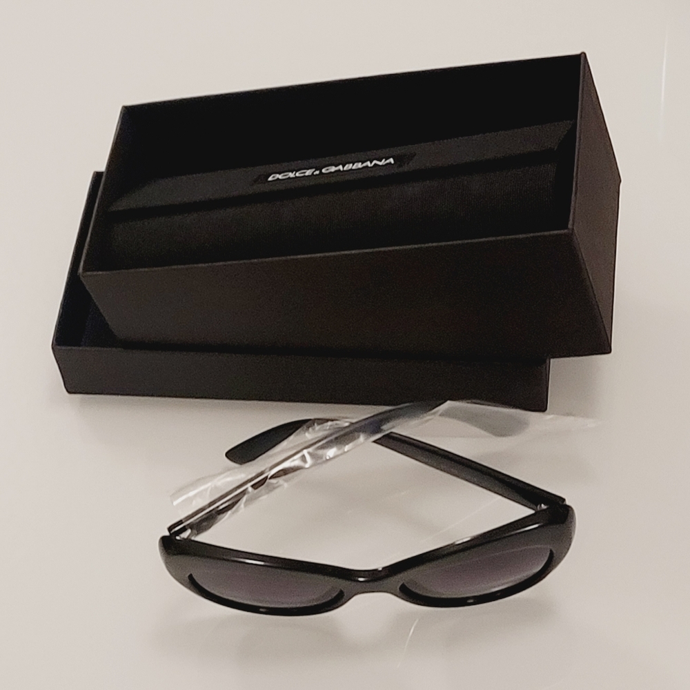 NWT DOLCE & GABBANA Black Cat Eye Sunglasses with Case 52mm $420 - Picture 4 of 7